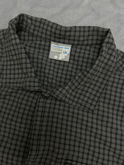 a- SALOMON BUTTONED UP SHIRT