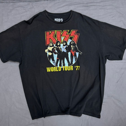 a- KISS OFFICIAL BAND 2021 TEE