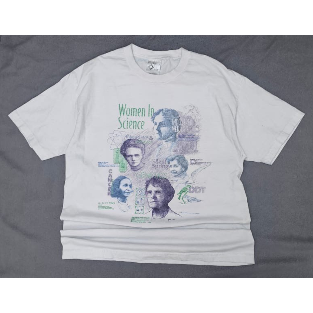 WOMEN IN SCIENCE GRAPHIC TEE