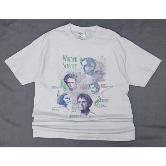 WOMEN IN SCIENCE GRAPHIC TEE